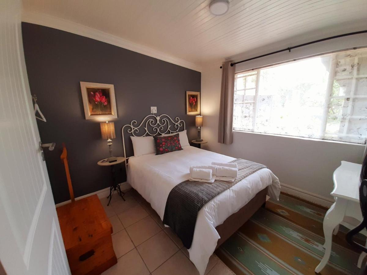 At 98 On Lynburn Guest House Pretoria-Noord Εξωτερικό φωτογραφία