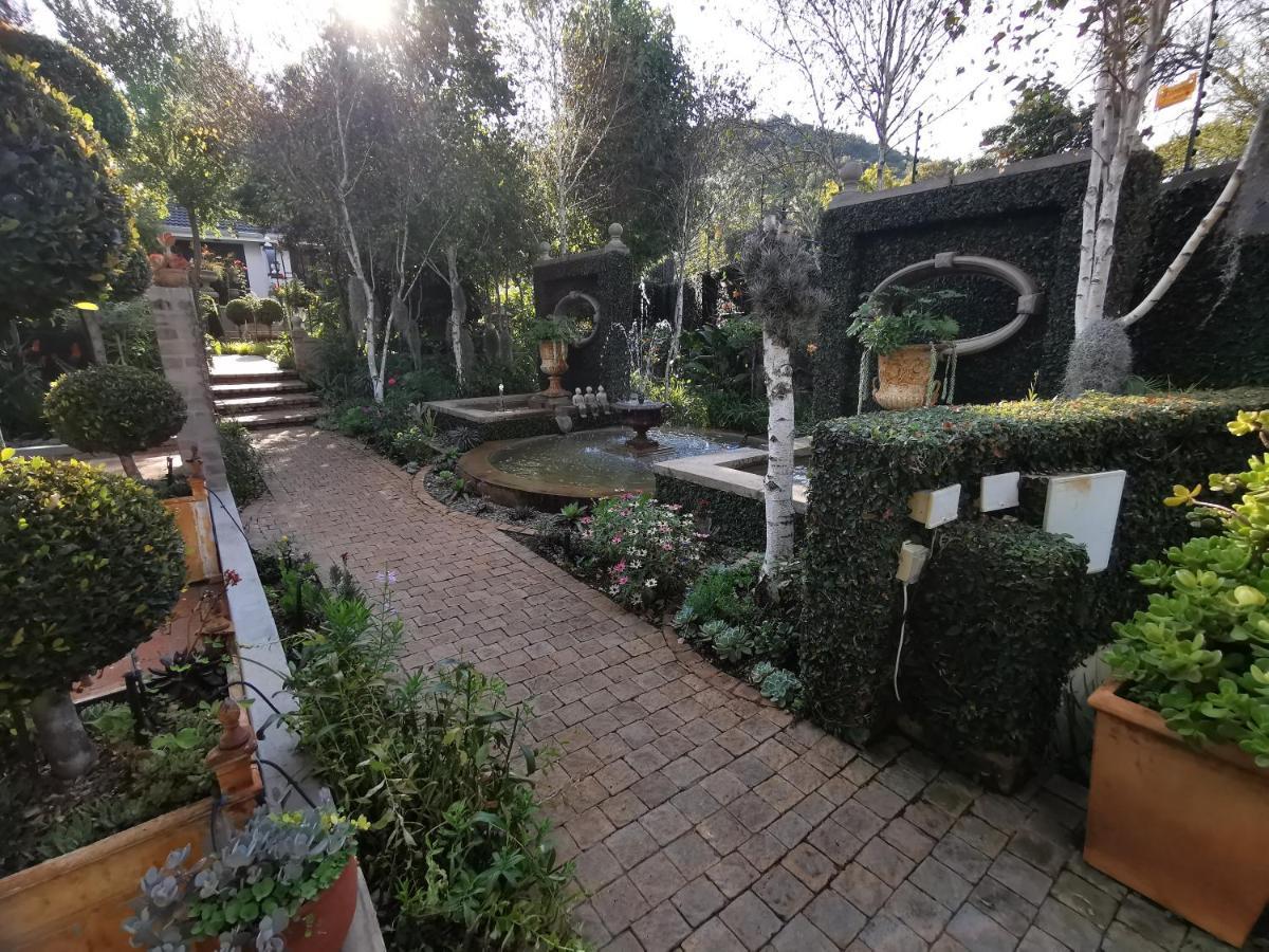 At 98 On Lynburn Guest House Pretoria-Noord Εξωτερικό φωτογραφία