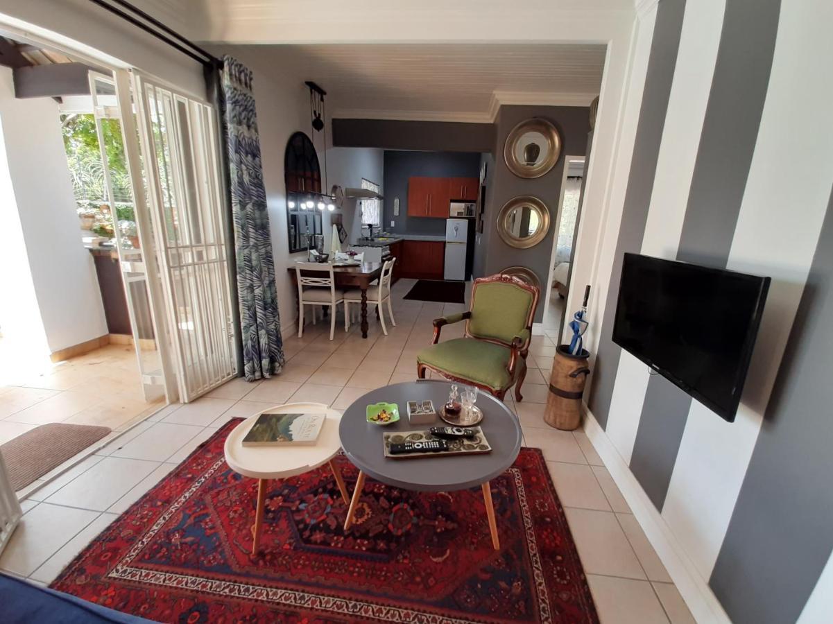 At 98 On Lynburn Guest House Pretoria-Noord Εξωτερικό φωτογραφία