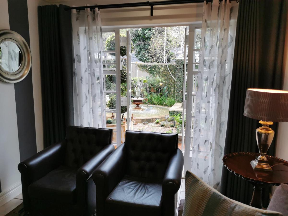 At 98 On Lynburn Guest House Pretoria-Noord Εξωτερικό φωτογραφία