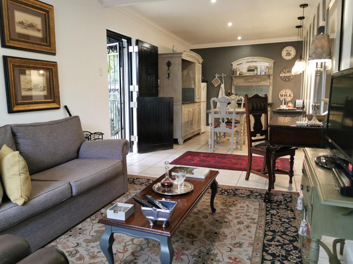 At 98 On Lynburn Guest House Pretoria-Noord Εξωτερικό φωτογραφία