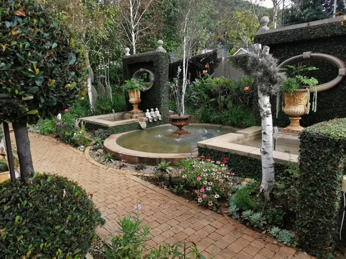 At 98 On Lynburn Guest House Pretoria-Noord Εξωτερικό φωτογραφία
