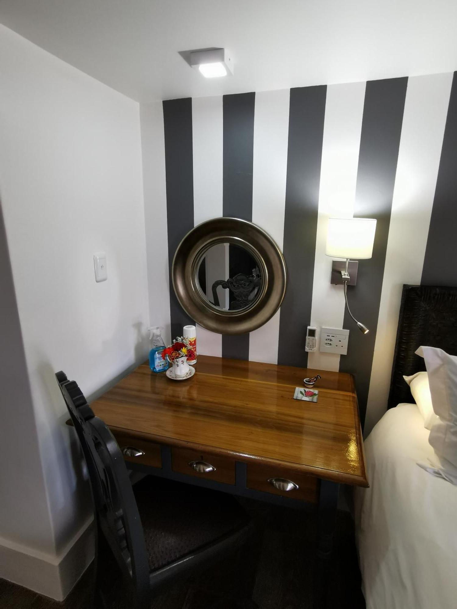 At 98 On Lynburn Guest House Pretoria-Noord Δωμάτιο φωτογραφία